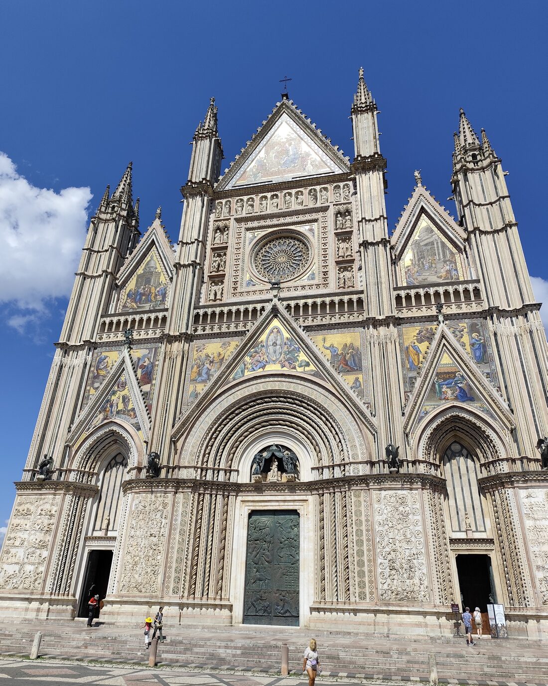 The façade of Orvieto cathedral